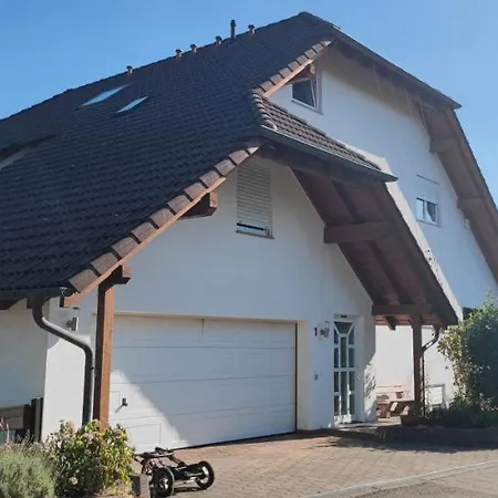 Ferienwohnung Zwischen Rhein Und Schwarzwald Bischweier Exterior photo
